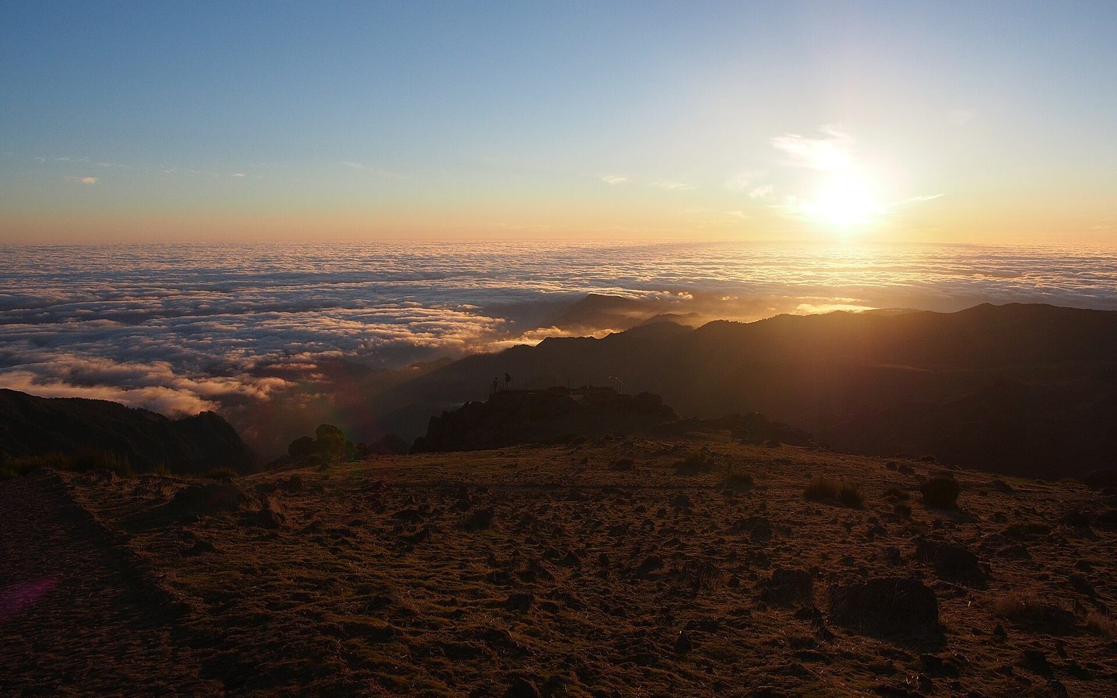 Sunrise over the mountains at Pico do Areeiro, Madeira