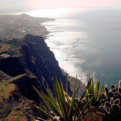 Tour Cruises Câmara de Lobos, cabo Girão, Ribeira Brava, Pico dos Barcelos mytaximadeira.com